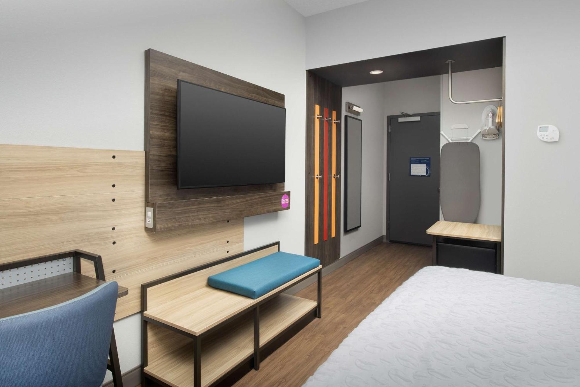 Отель Tru By Hilton Orlando Convention Center Williamsburg Экстерьер фото