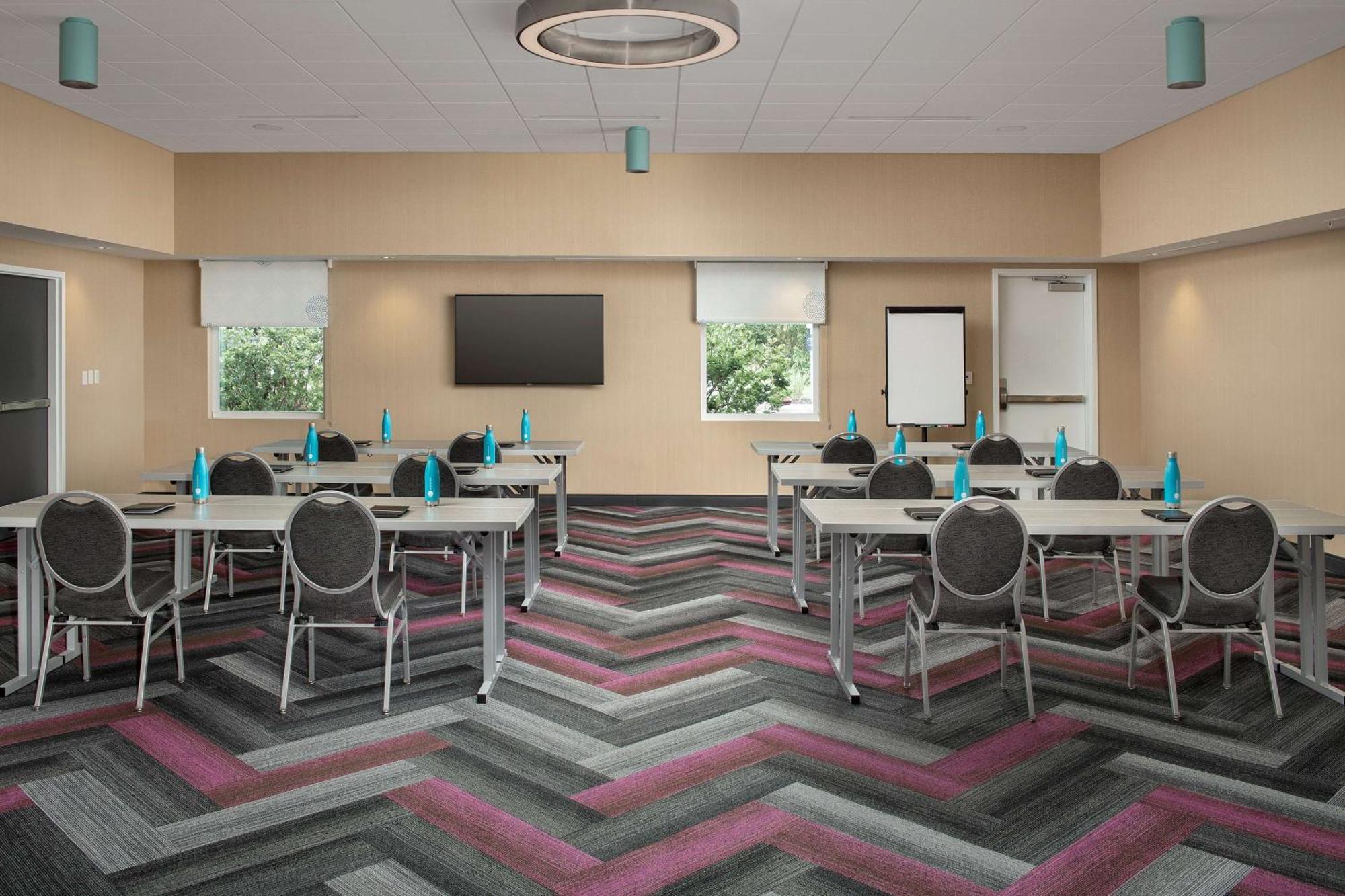 Отель Tru By Hilton Orlando Convention Center Williamsburg Экстерьер фото